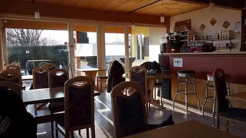 Restaurant du Tennis Club B&eacute;roche-Bevaix-Boudry