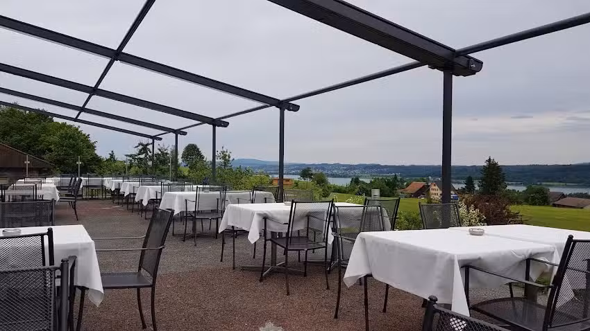 Restaurant Golfpark Z&uuml;richsee &ndash; &Ouml;ffentliches Restaurant. Terrasse. Bankett. Seminar