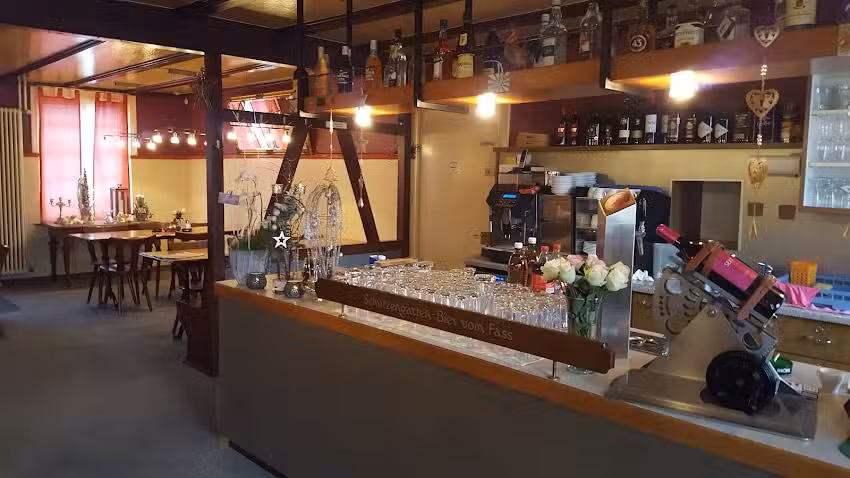 RESTAURANT L&Ouml;WEN