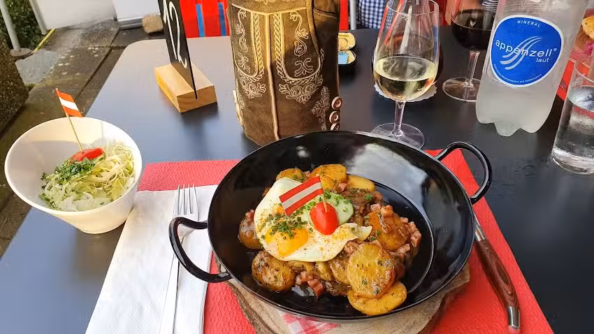 Restaurant, Minigolf & Pingpong