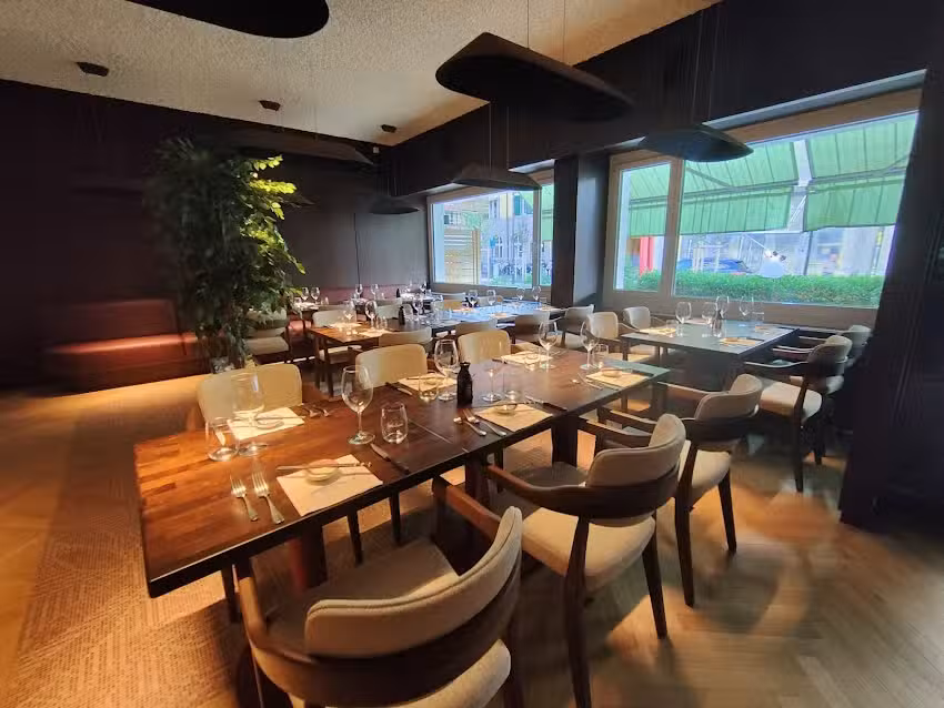 Restaurant NAIA Sushi & Steak