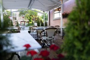 Restaurant Orient Haus / مطعم بيت الشرق