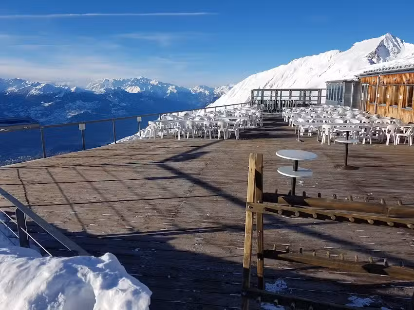 Restaurant Pas-de-Maimbr&eacute;