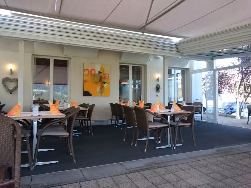 Restaurant R&ouml;ssli
