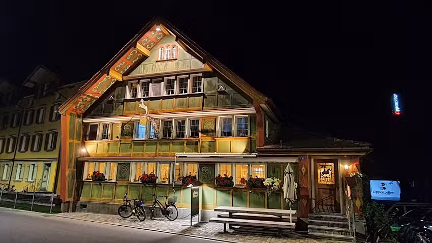 Restaurant R&ouml;ssli