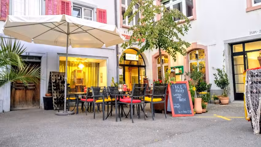 Restaurant Ziegelhof / Tape&oacute;