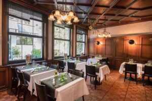 Restaurant zum Gr&uuml;nen Glas