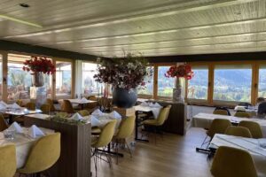 Restaurant zum Paradies B&uuml;el