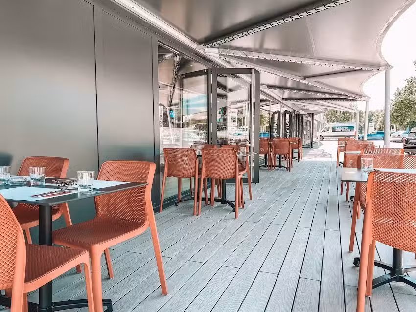 SB Caf&eacute; &ndash; Restaurant