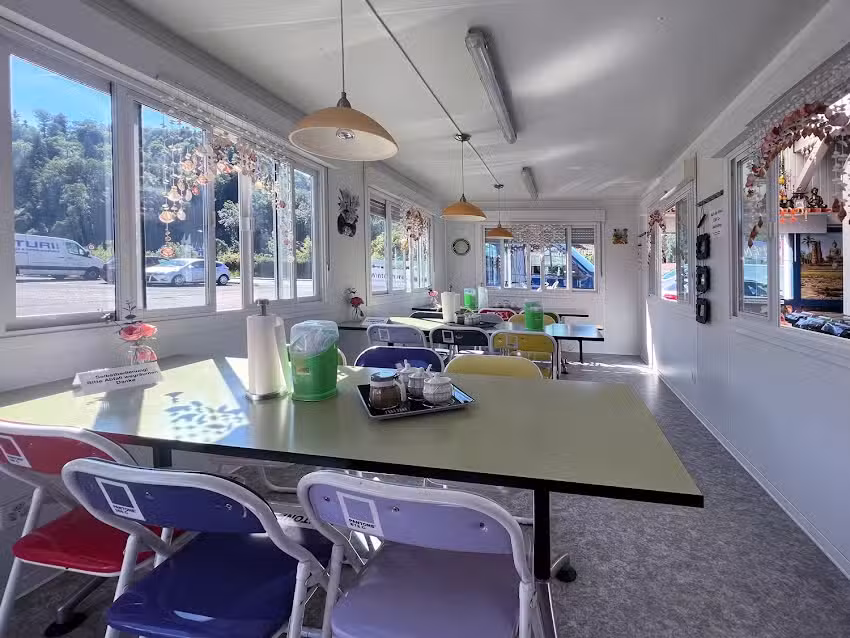 T&ouml;sspark Swiss & Thai Imbiss &ndash; Kollbrunn | Thai Restaurant