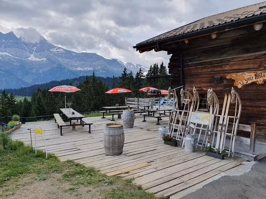 &Uuml; Ye&uuml; tsal&eacute; 1808