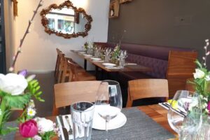 Volver &ndash; Caf&eacute; Tapas Vinos