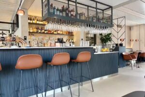 Wunderbar M&auml;nnedorf